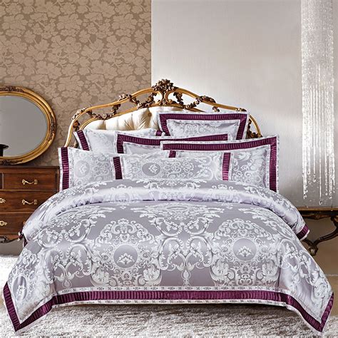 European Style Luxury Baroque Satin Jacquard Bedding Set