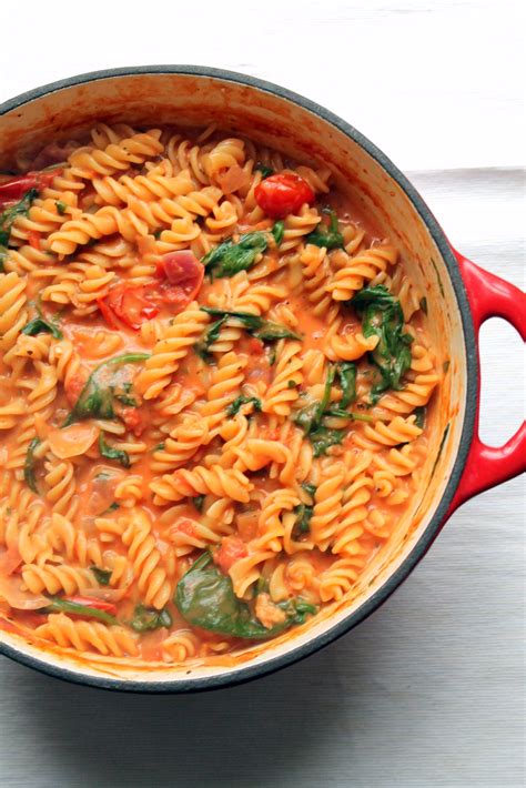 vegetable pasta bake tomato sauce