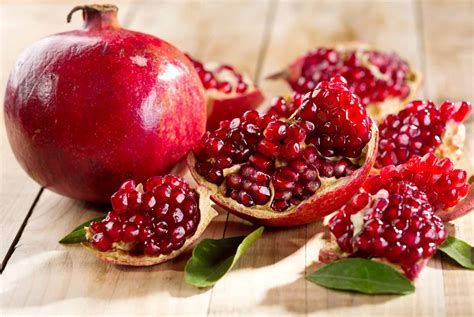 pomegranate    eat     cook