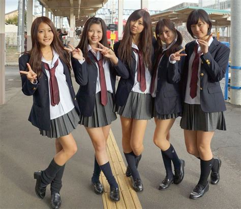 Japanese Schoolgirls Doctor – Porn Sex Photos