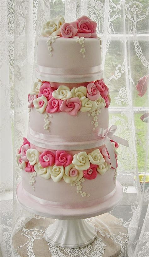 wedding stuff ideas pink wedding cakes