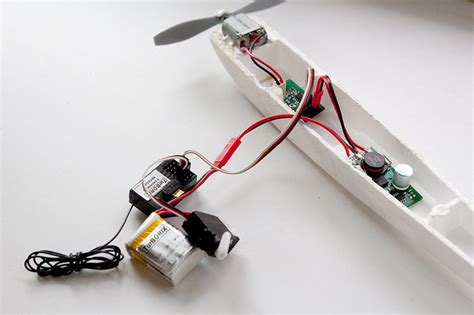 beginners guide  connecting  rc plane electronic parts