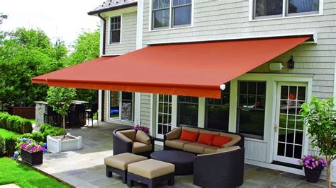 birds  building nests  retractable awnings summerspace