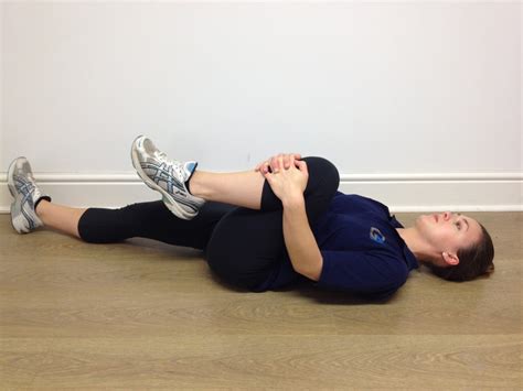 Unilateral Hip Flexion Stretch G4 Physiotherapy And Fitness