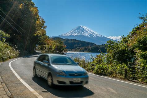 complete beginners guide  driving  japan rules   road    licensed
