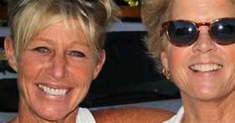 Meredith Baxter Met Wife During Sobriety Calls Daily Star