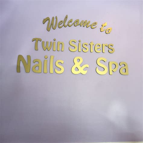twin sisters nails  spa