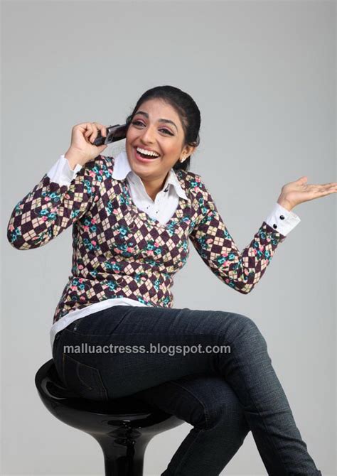 Malayalam Actress Actress Mythili Hot Photo Gallery