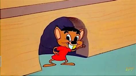 history  mexicos fastest mouse speedy gonzales video pocho