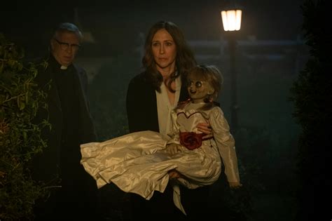 Annabelle Comes Home Review The Doll From Hell Returns To Toy With The