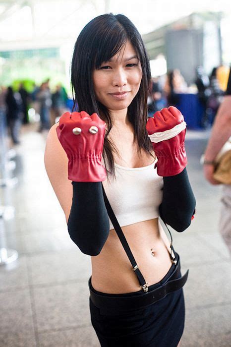 hot cosplay girls at wondercon 48 pics