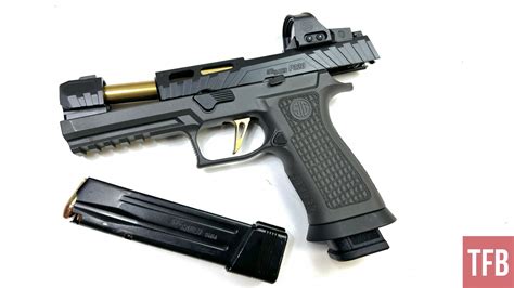 tfb review sig sauer p spectre comp pistol  matt  global