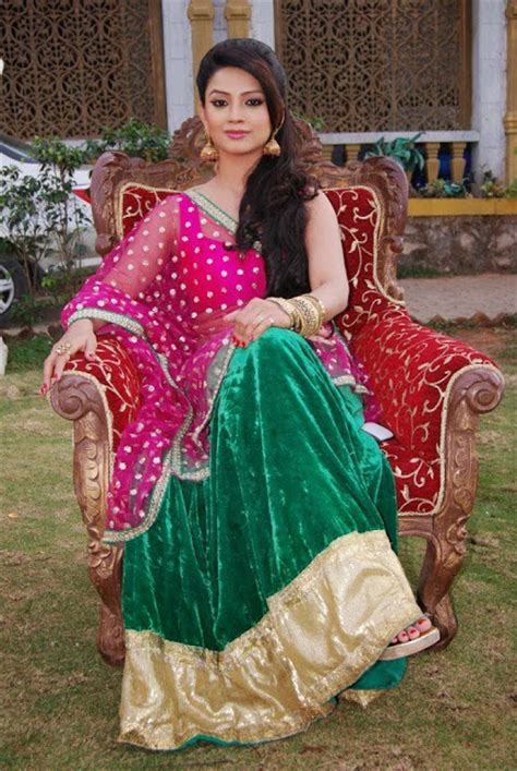 adaa khan naagin fame bollywood tv serial actress hot spicy photos indian filmy actress