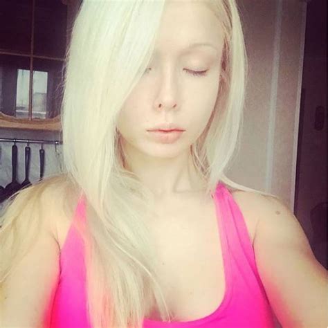 Ukrainian Barbie Girl Shows Off Her No Makeup Photos 13 Pics