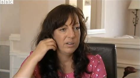 British Woman Has A Migraine Wakes Up With Chinese Accent