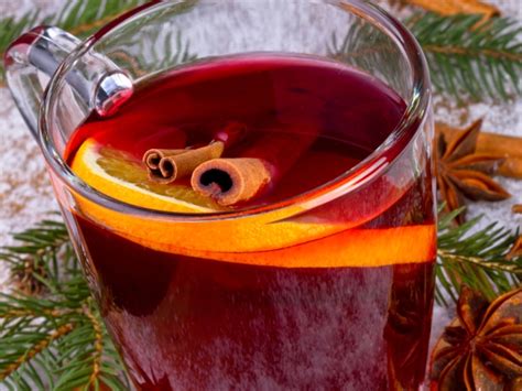 8 cocktails to serve at your holiday party momtastic