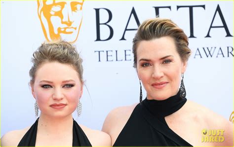 kate winslet and real life daughter mia threapleton pose for rare pics