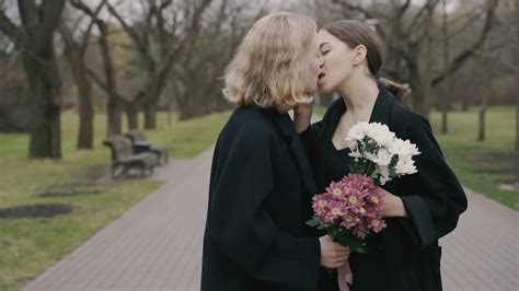 Two Women Kissing · Free Stock Video