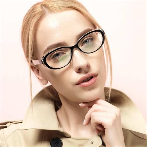32 eyeglasses trends for women 2020 in 2020 glasses trends