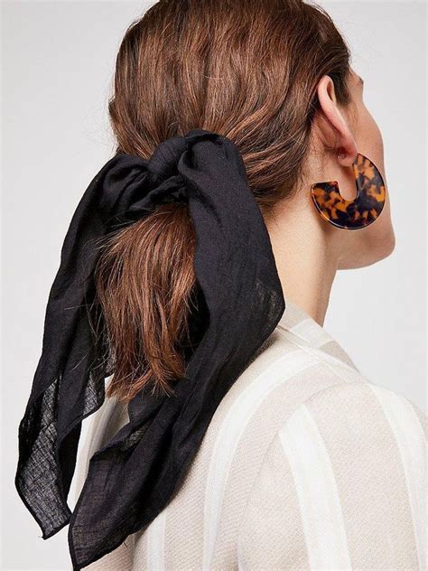 Hair Accessory Trends You Can Wear At Any Age In 2020 Scarf