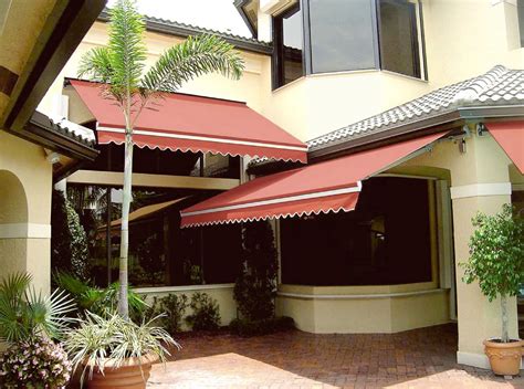 retractable awnings