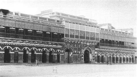 fig  patrick geddes photograph   unidentified arcaded office  warehouse  victoria