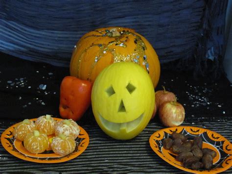 spooky fruit healthy halloween party food halloween food  party