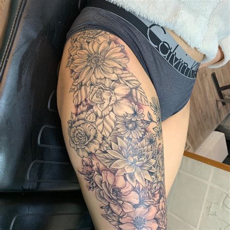 beautiful  sexy thigh placement tattoo ideas body tattoo art