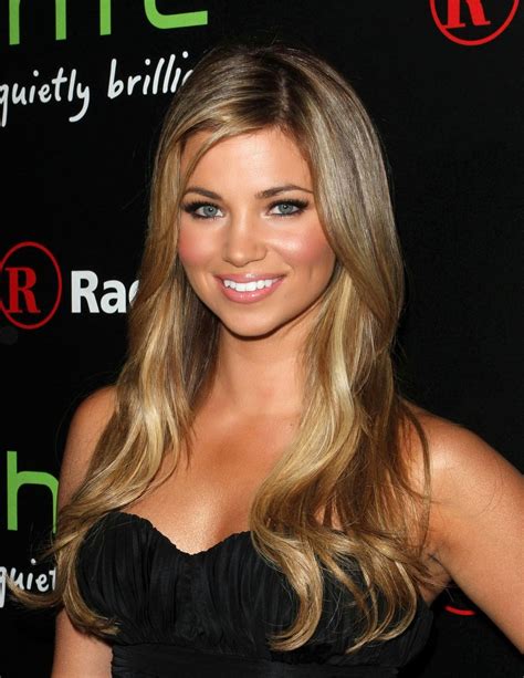 a look at gorgeous actress model and price is right girl amber lancaster