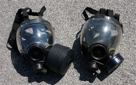good guys wear masks operating   gas mask swat magazine