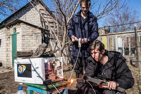 In Bleak Ukraine City A Duo’s Odd Experiments Win A Niche Online The