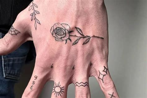 hand tattoos  men ideas  designs dezayno