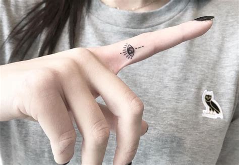 Tatuajes Para Mujeres Pequenos En Los Dedos Tatuajes