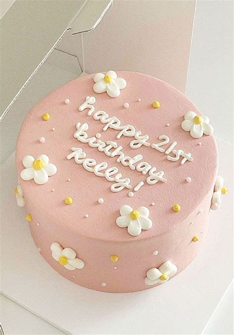cute minimalist buttercream cakes nude pink daisy cake