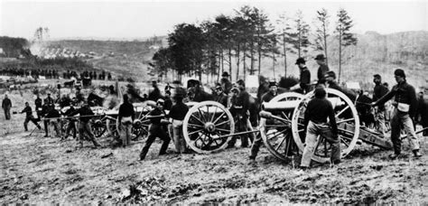 chancellorsville  nunion troops loading cannons   battle