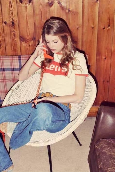 1970s fashion 10 things you need this spring to get the