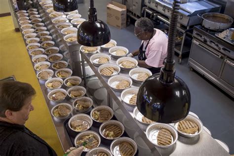 rays  rowdies donate  million meals  feeding tampa bay draysbay