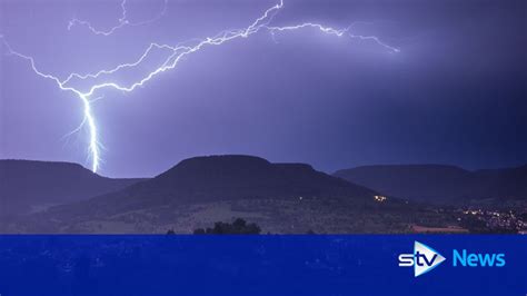 dangerous thunderstorms set  strike   country