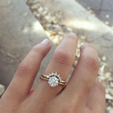 Gorgeous Oval Wedding Rings Ovalweddingrings Topaz Engagement Ring