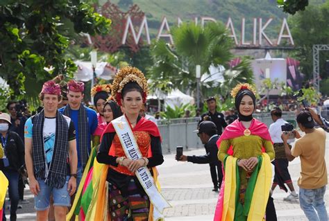 ikut karnaval budaya lombok jelang wsbk mandalika  axel bassani cs