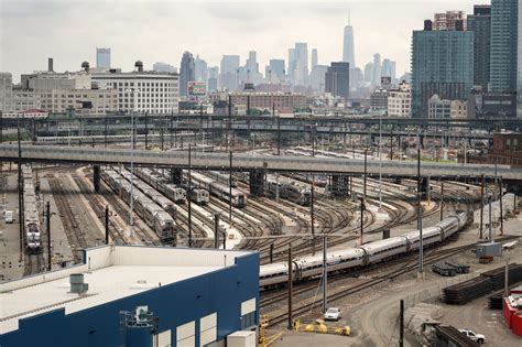 rail yard  queens  site   yorks  mega development   york times