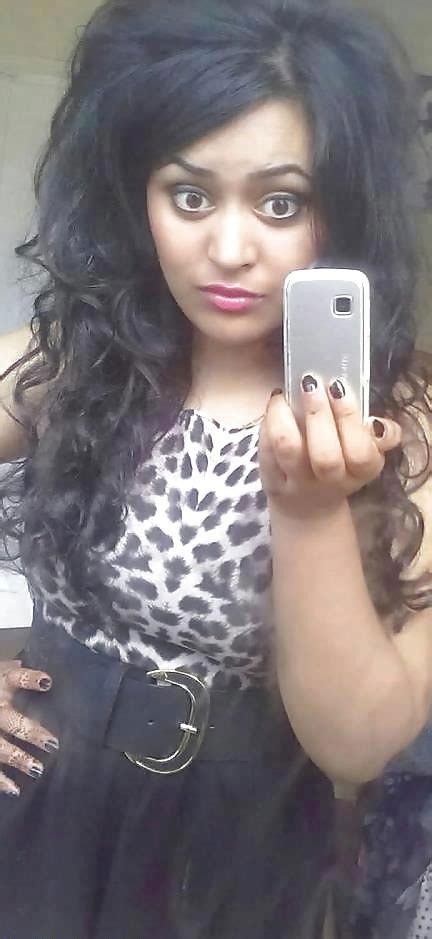 Sexsagar Real Girl Selfie Aunties Stripping Saree