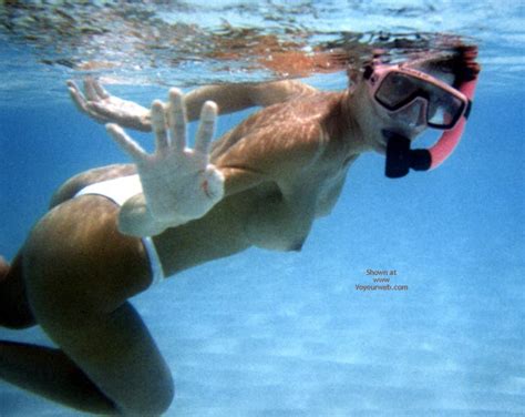 topless diver november 2002 voyeur web hall of fame