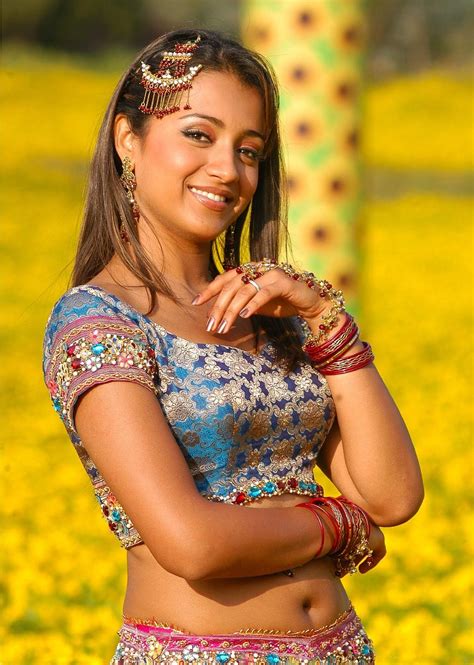 trisha n anushka latest stunning hot stills from telugu movies