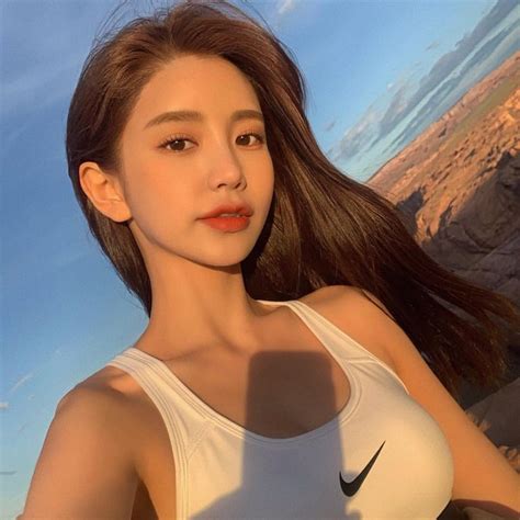 Hyemmm1 In 2020 Ulzzang Girl Asian Beauty Girl Cute Korean Girl