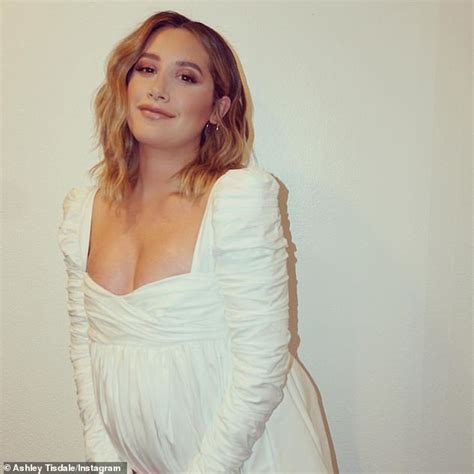 pregnant ashley tisdale gets nude in a mirror snap while