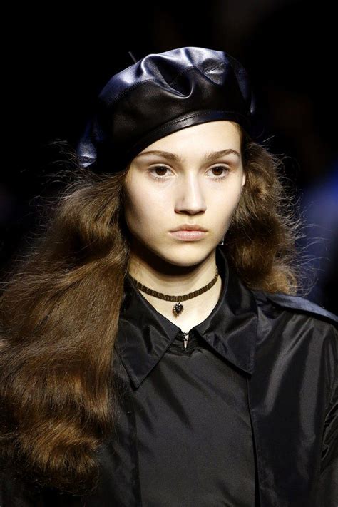 the best french girl hairstyles straight from the paris fashion week