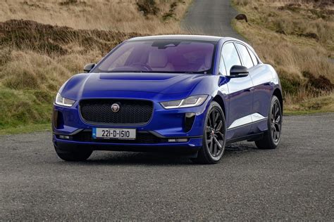 jaguar  pace black edition  reviews complete car