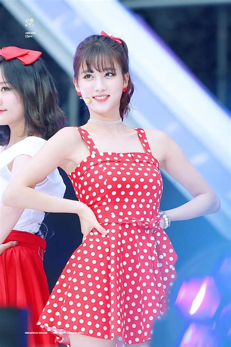 Netizens Claim That This Idol S Beauty Is Underrated
