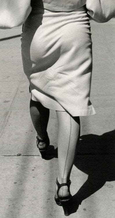 Pin By Monique Michelle On Stalking Stockings Fashion 1940s Fashion